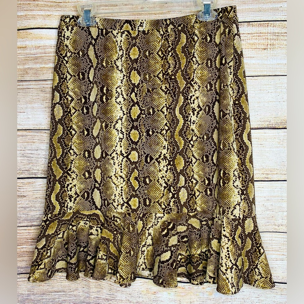 Michael Kors snakeskin pattern ruffle edge skirt size medium